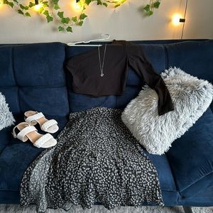 Selling this top and bottom. Off the shoulders with expose back. Medium skirt